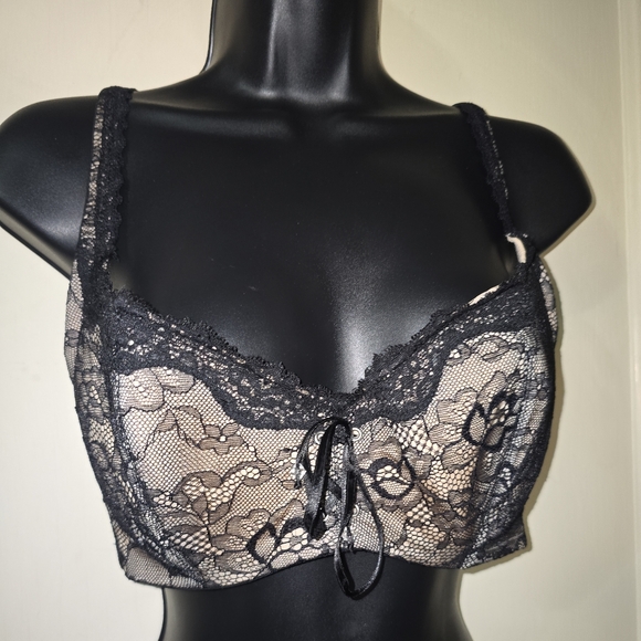 Frederick's of Hollywood Black Lace Bra 36D Corset Accent Front With Bow 36D - Picture 1 of 13